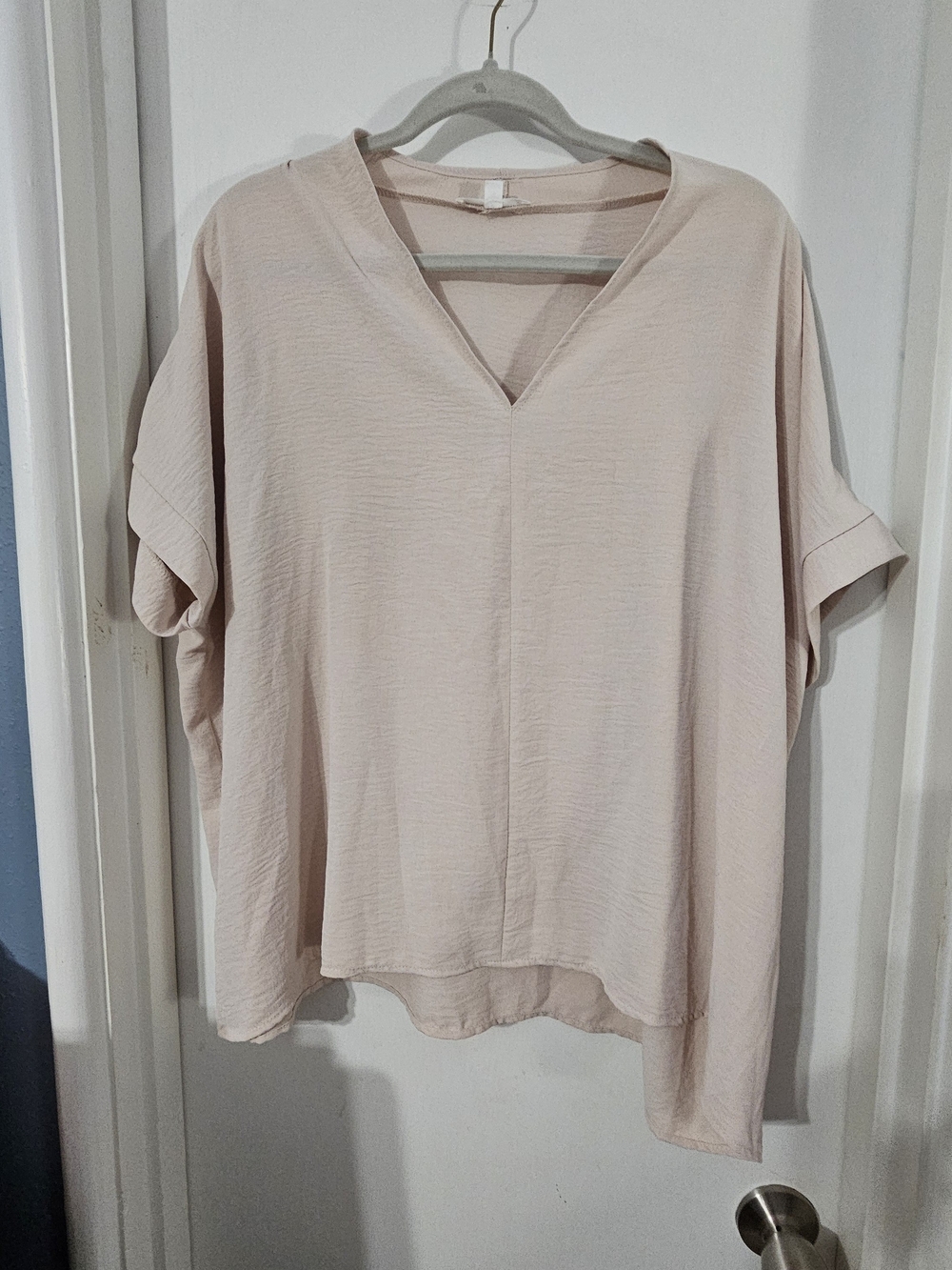 Newbury Kustom Pale Blush V-Neck Tunic Top
